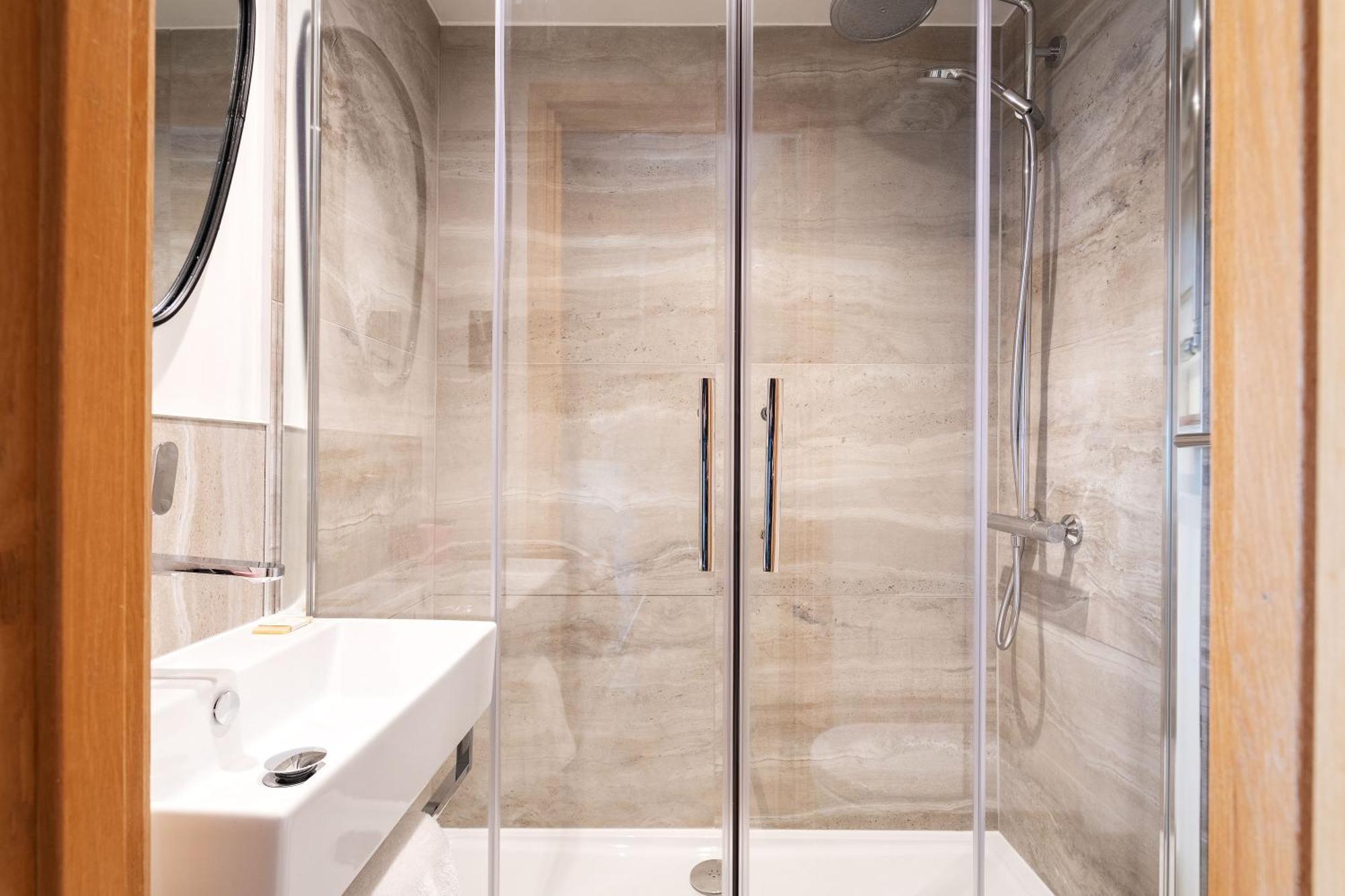Hotel Bedruthan & 4*